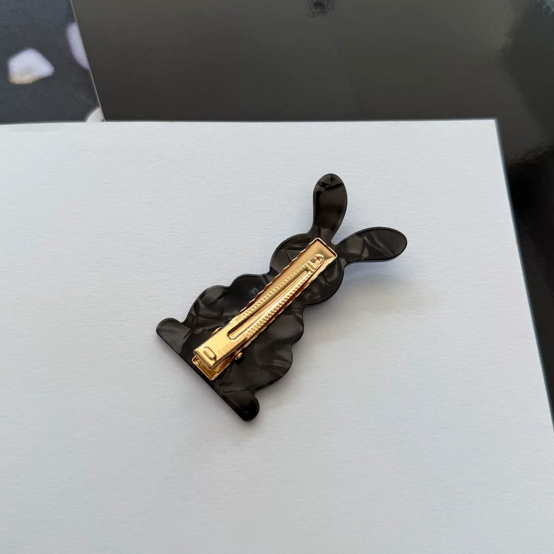 Small Black Rabbit Side Clip | NueShiny