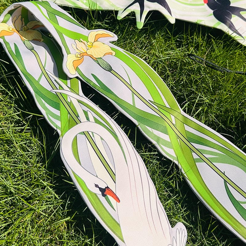 Pre-sale Swan Crossbody Phone Strap | NueShiny & PIPIZU