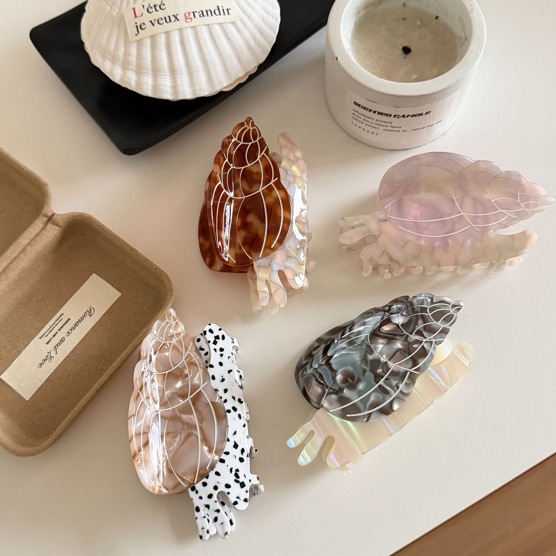 Medium Conch Hair Claw | NueShiny