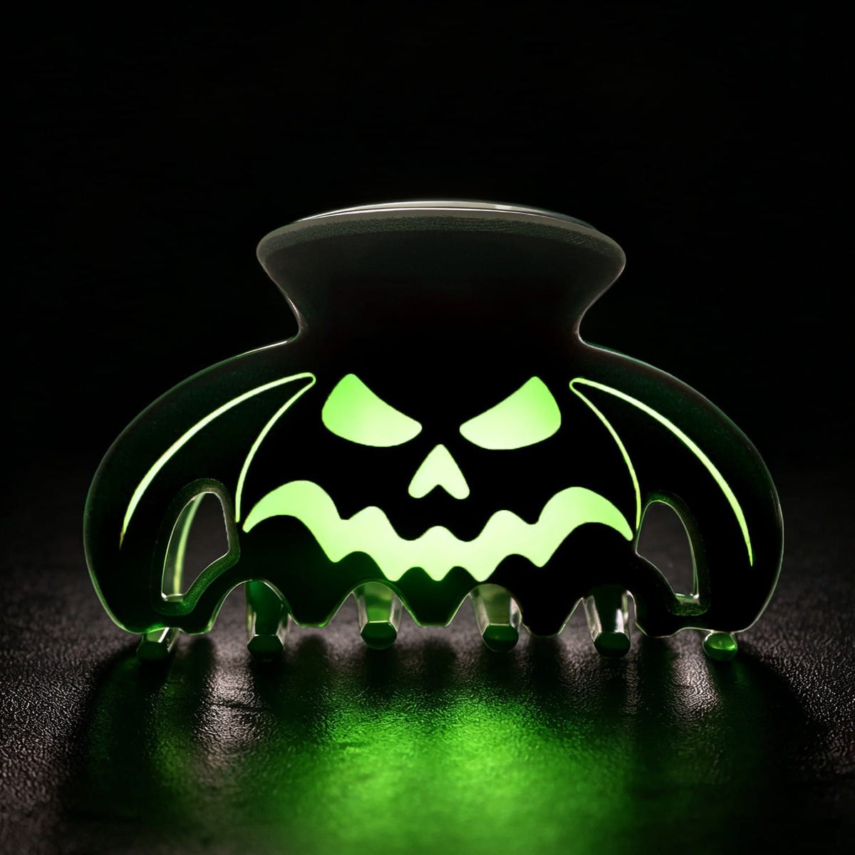 Medium Batwing Jack Hair Claw NueShiny