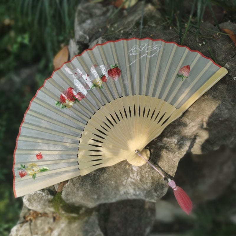 Strawberry Rabbit Double-Sided Suzhou Embroidery Fan｜NuShiny×Suzhou Lao Chang Meng