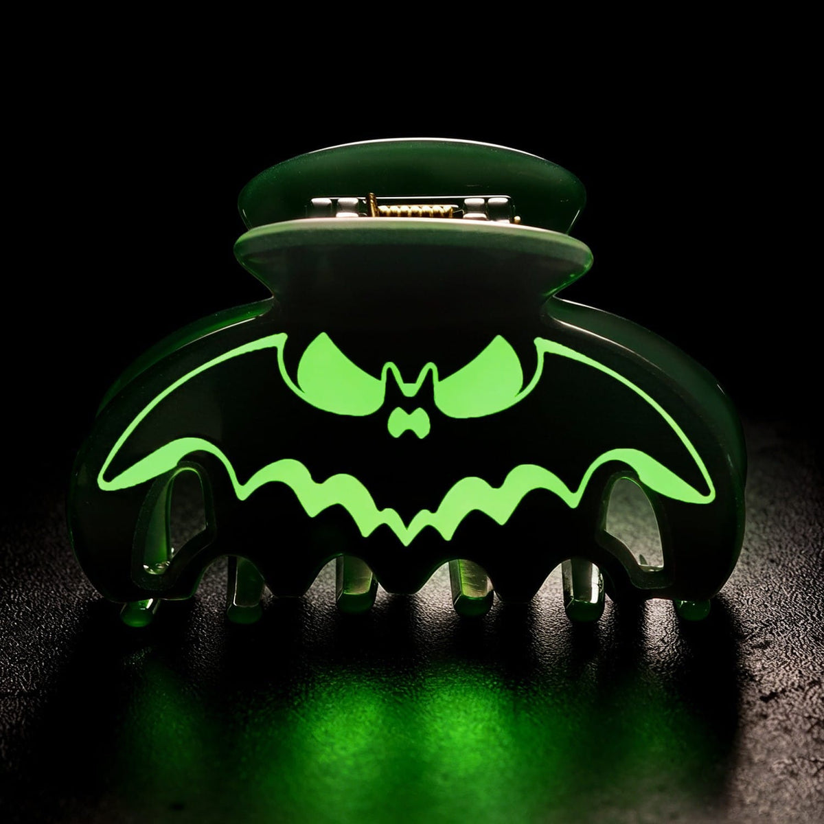 Medium Midnight Bat Hair Claw NueShiny