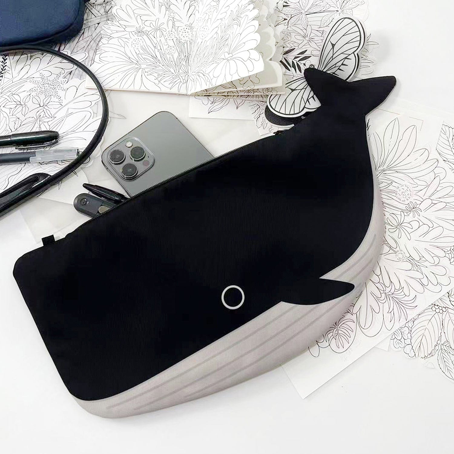 Square-Headed Whale Crossbody Bag | NueShiny & PIPIZU