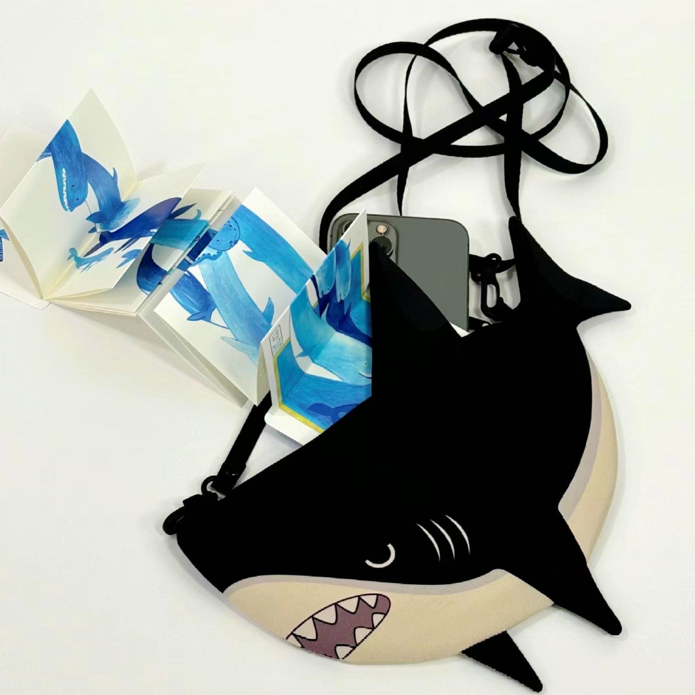 Shark Crossbody Bag | NueShiny & PIPIZU