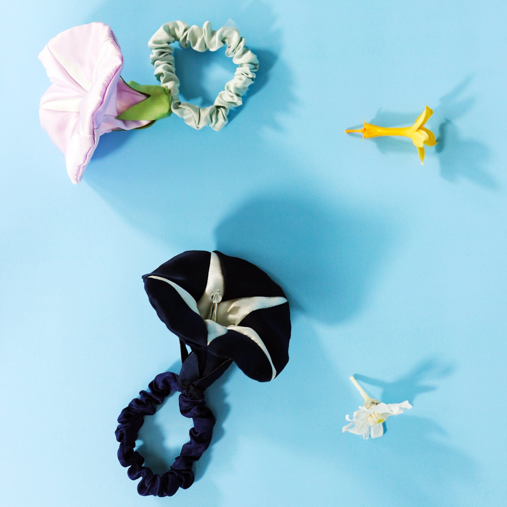 Morning Glory Hair Scrunchies | NueShiny& sorgenti