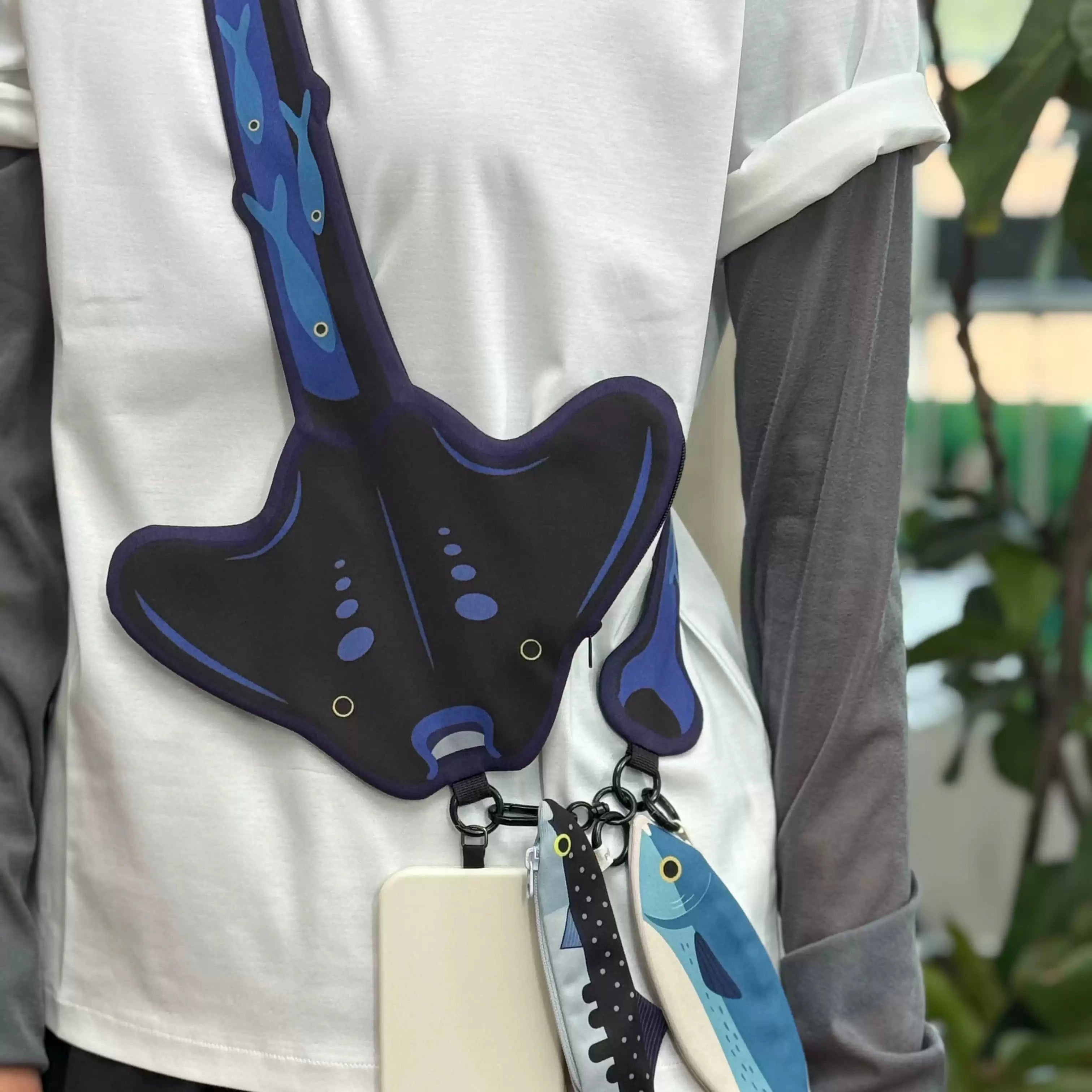 Dual Side Stingray Crossbody Strap & Card Holder | NueShiny & PIPIZU