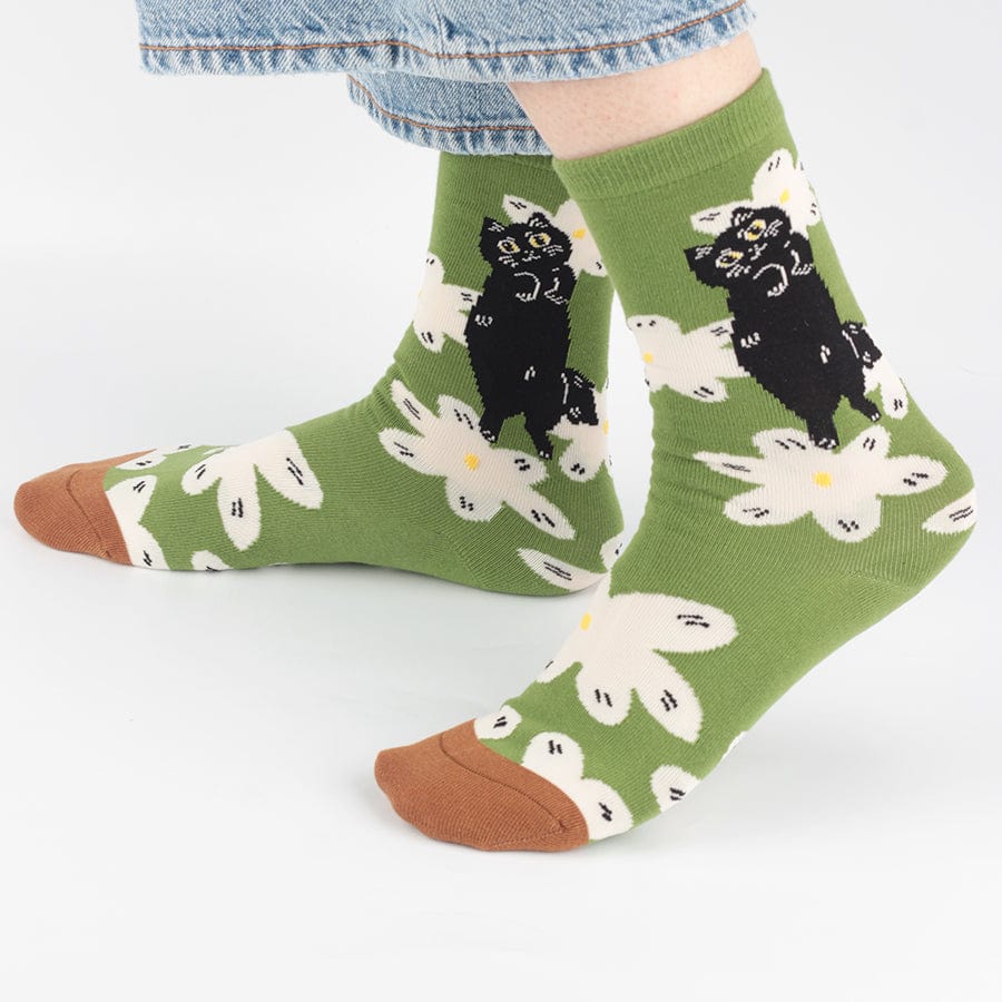 One Pair Of  Light Grass Green Floral Cat Socks | NueShiny