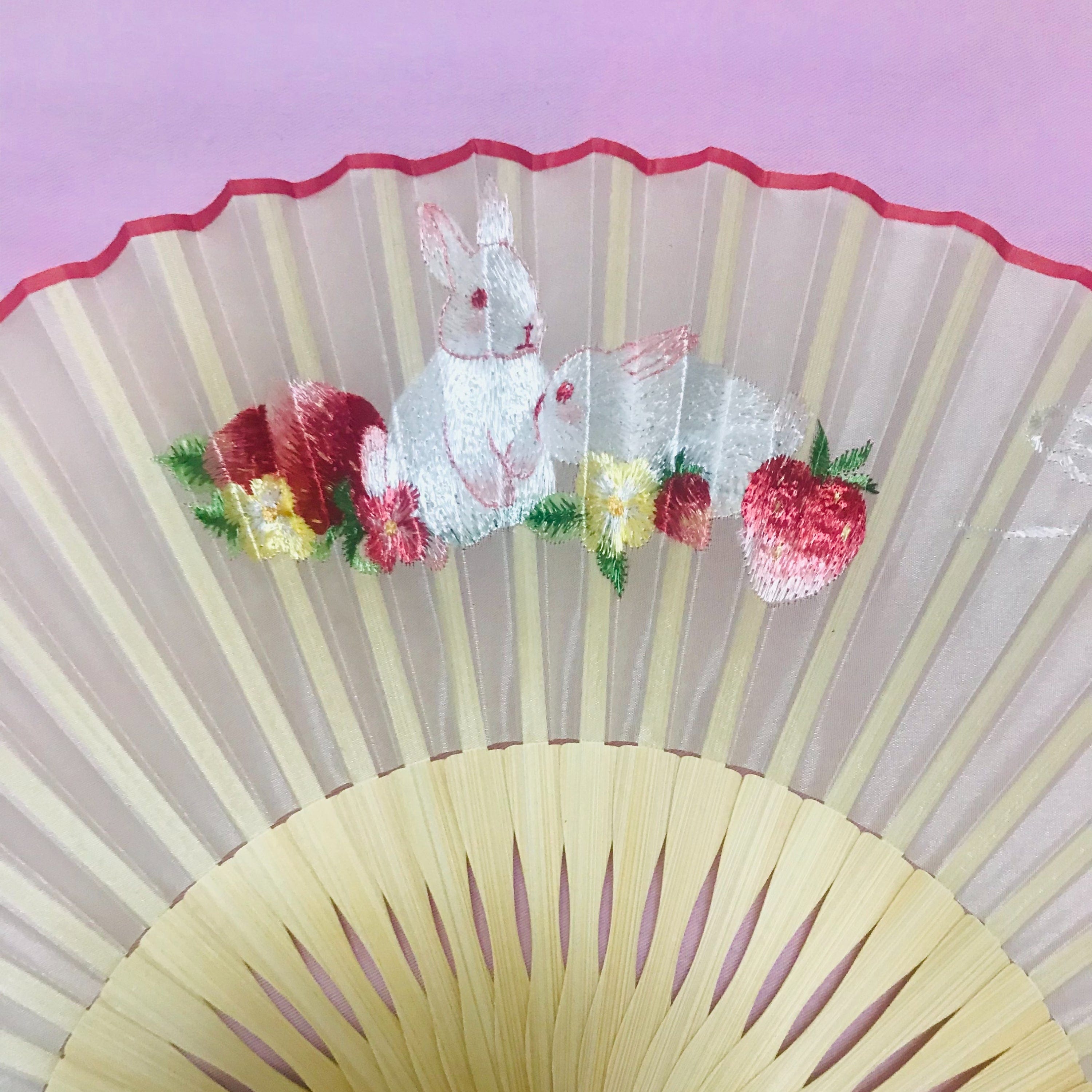 Strawberry Rabbit Double-Sided Suzhou Embroidery Fan｜NuShiny×Suzhou Lao Chang Meng