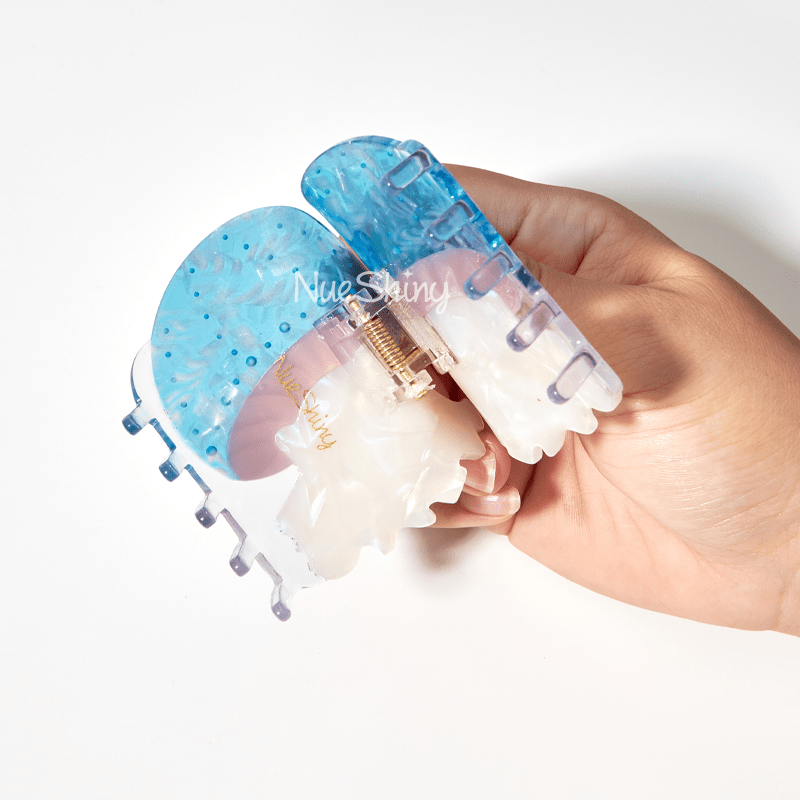 Medium Blue Jellyfish Hair Claw | NueShiny