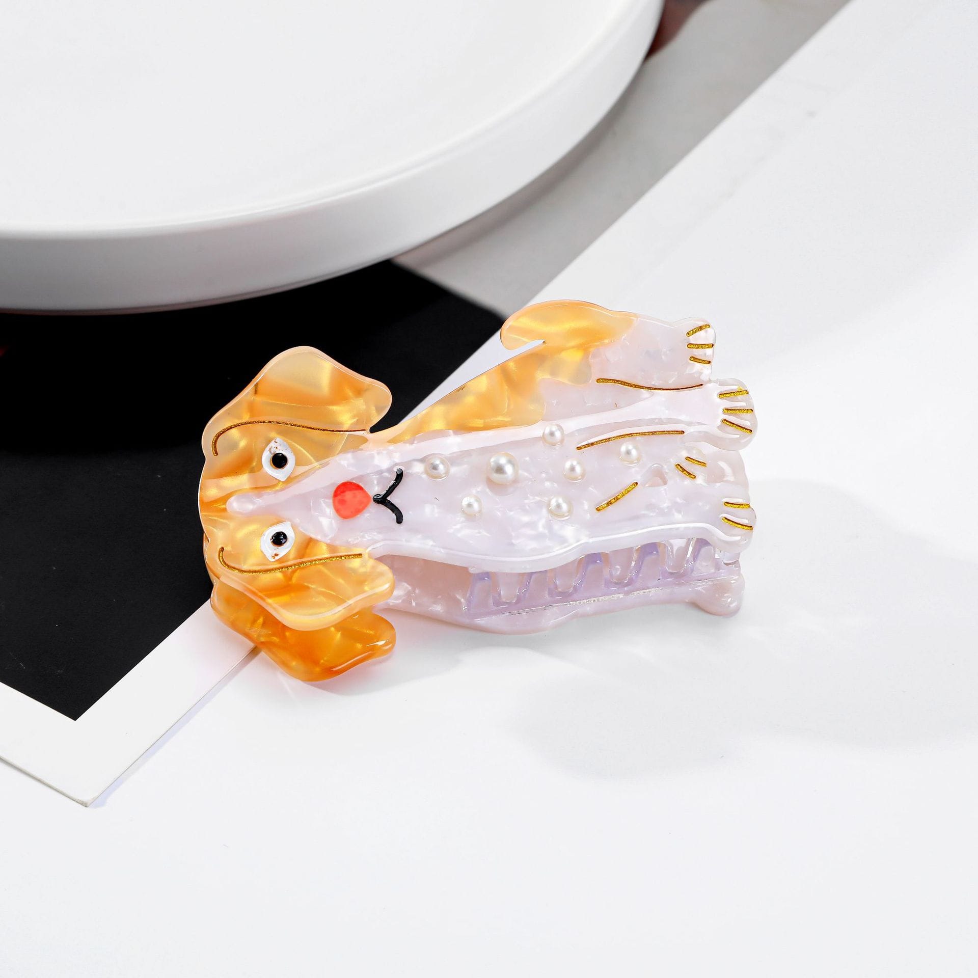 Medium Pink Starfish Hair Claw | NueShiny