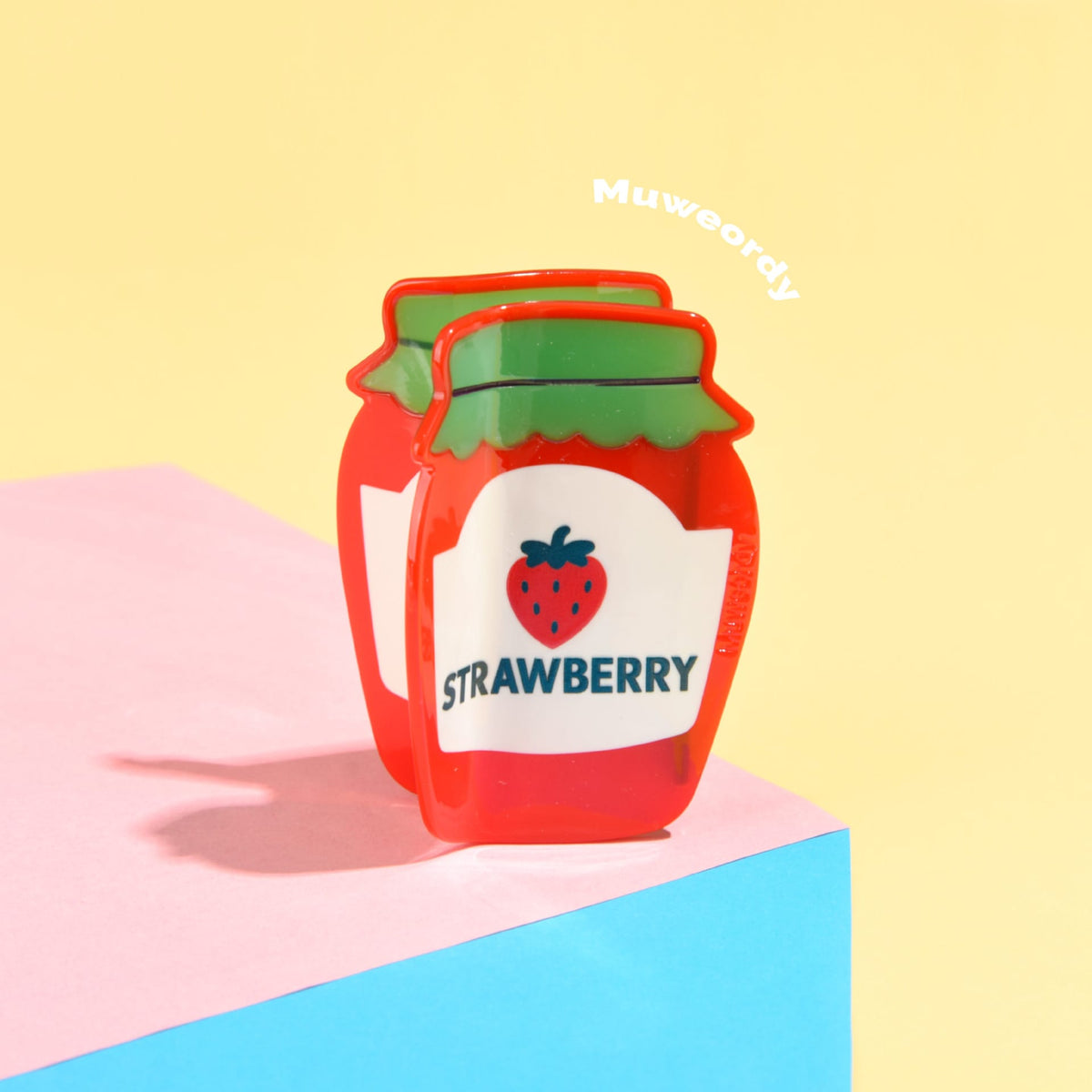 Medium Berry Pop Hair Claw NueShiny