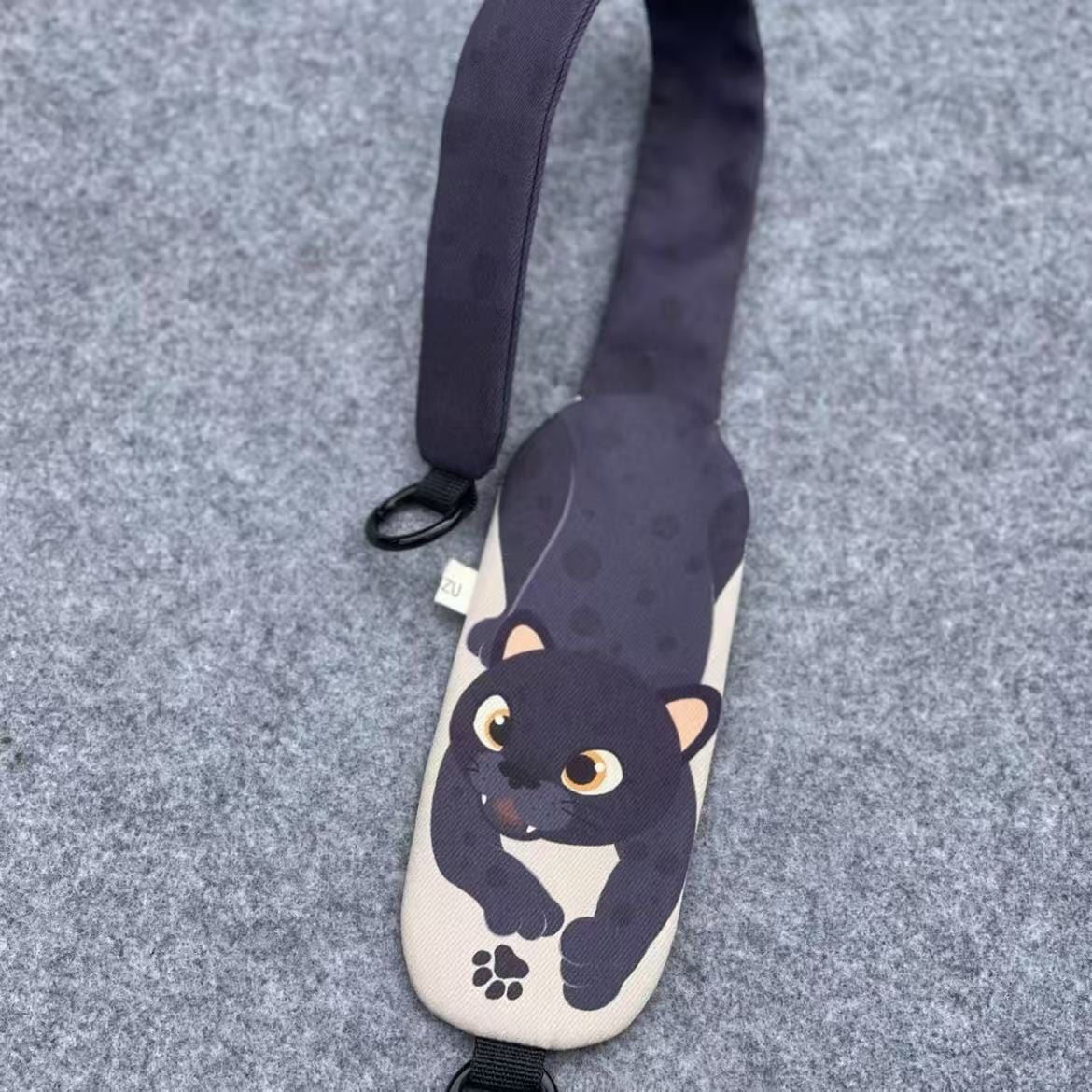 Black Panther Wrist Strap | NueShiny & PIPIZU