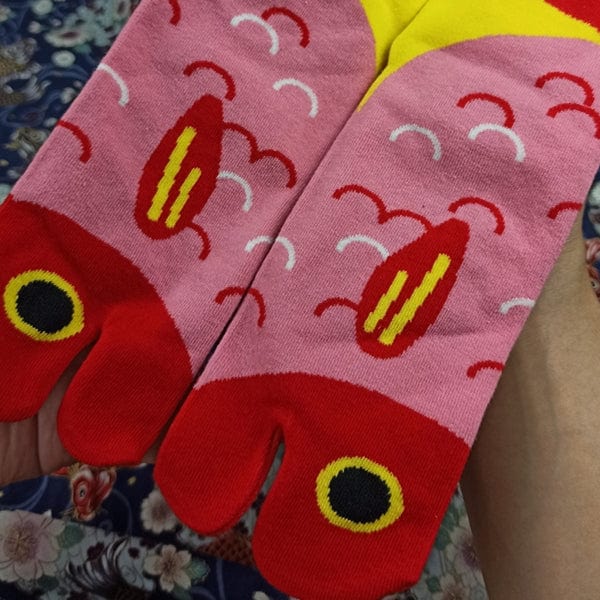 One Pair Of Red & Yellow Fish Two-Toe Grip Socks | NueShiny