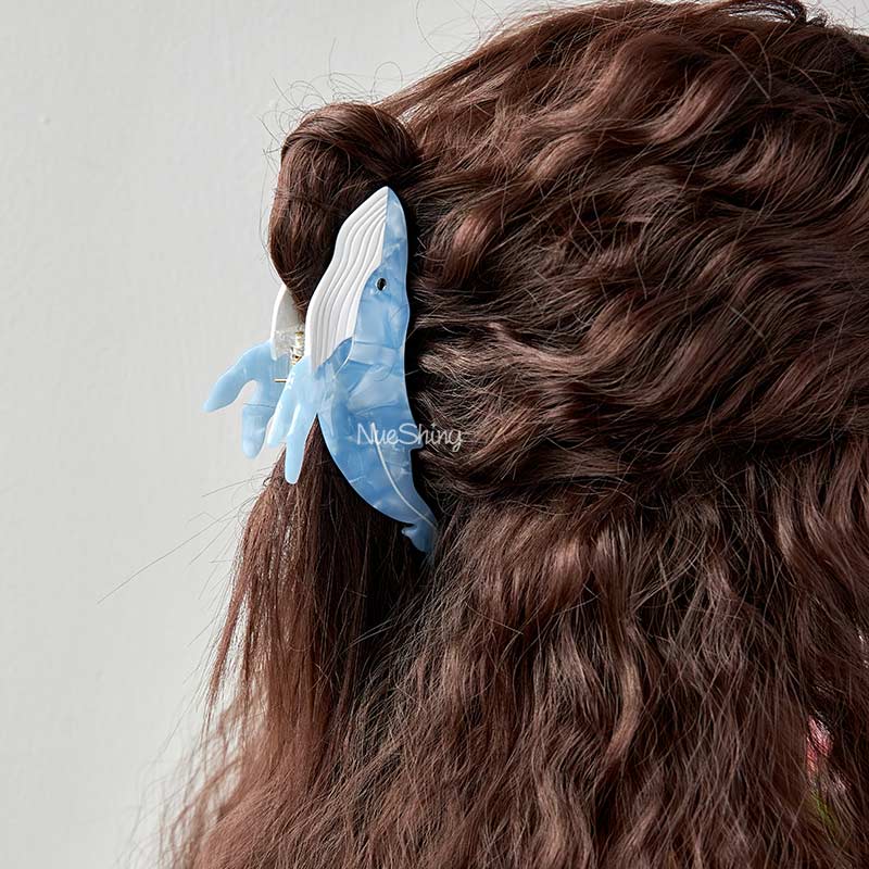Jumbo New Unique Diamond Blue Whale Fashionable Hair Claw丨NueShiny