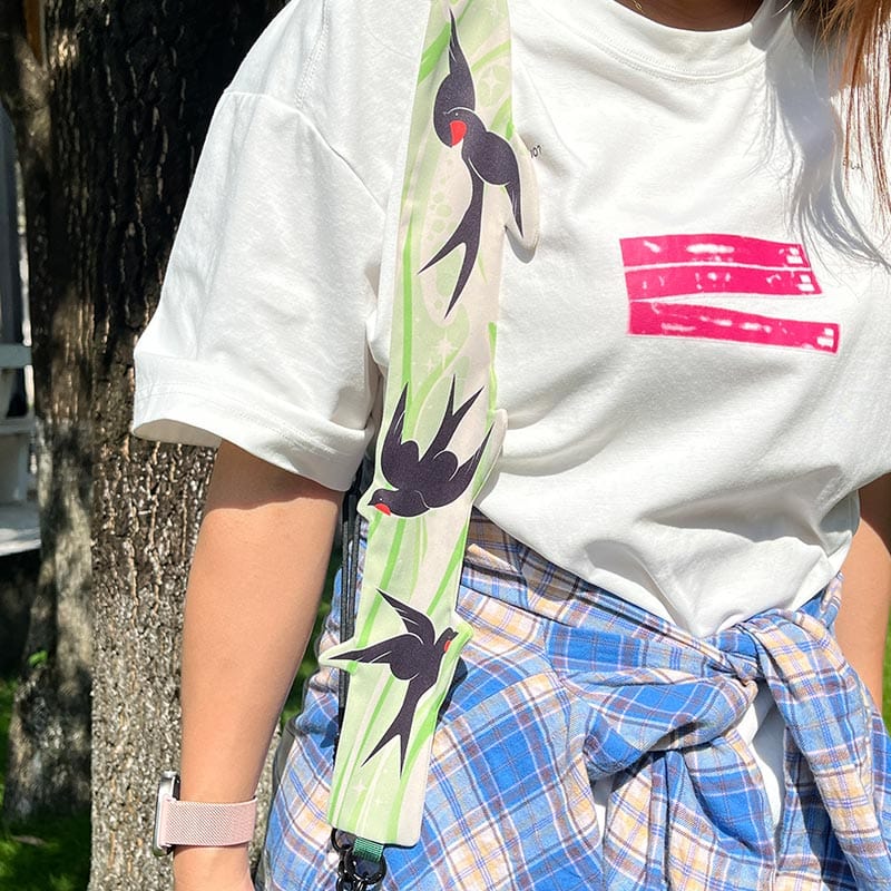 Swallow Crossbody Phone Strap | NueShiny & PIPIZU