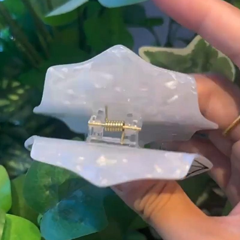 Medium Spider Web Hair Claw Clips | NueShiny
