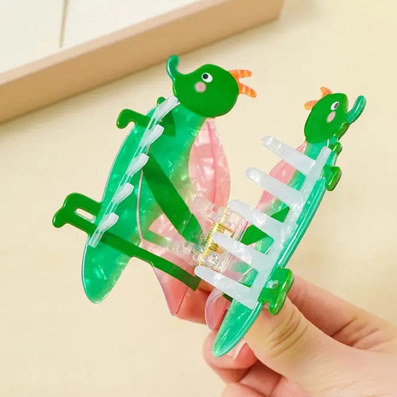 Medium Green Cricket Hair Claw Clips | NueShiny
