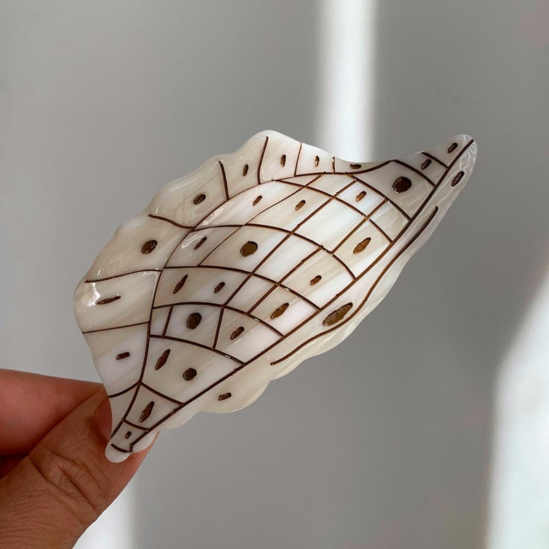 Medium Beige Polka Dot Conch Hair Claw Clips | NueShiny